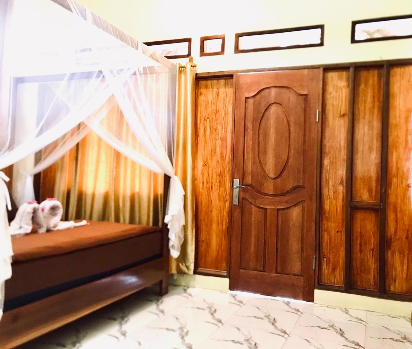 R5 Keramba Inn Bukit Lawang Luaran gambar